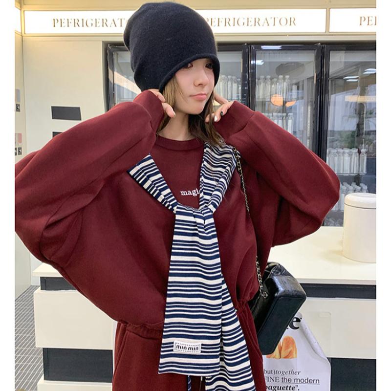 マフラーキャップ×ロゴトレーナー×スカート3点セット(2colors)