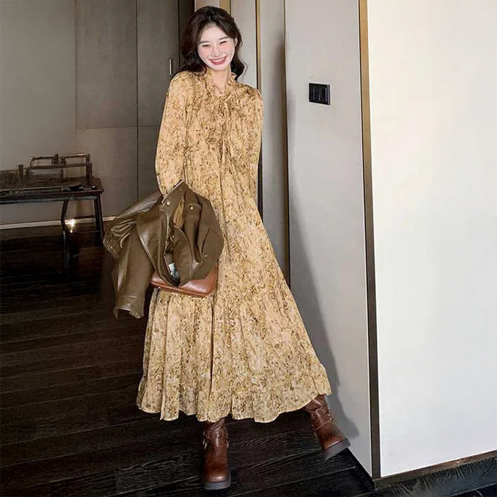 小花柄ティアードワンピース