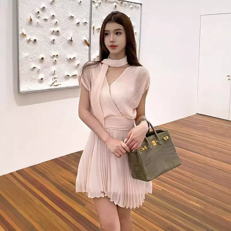 フェミニンピンクカシュクールミニドレス