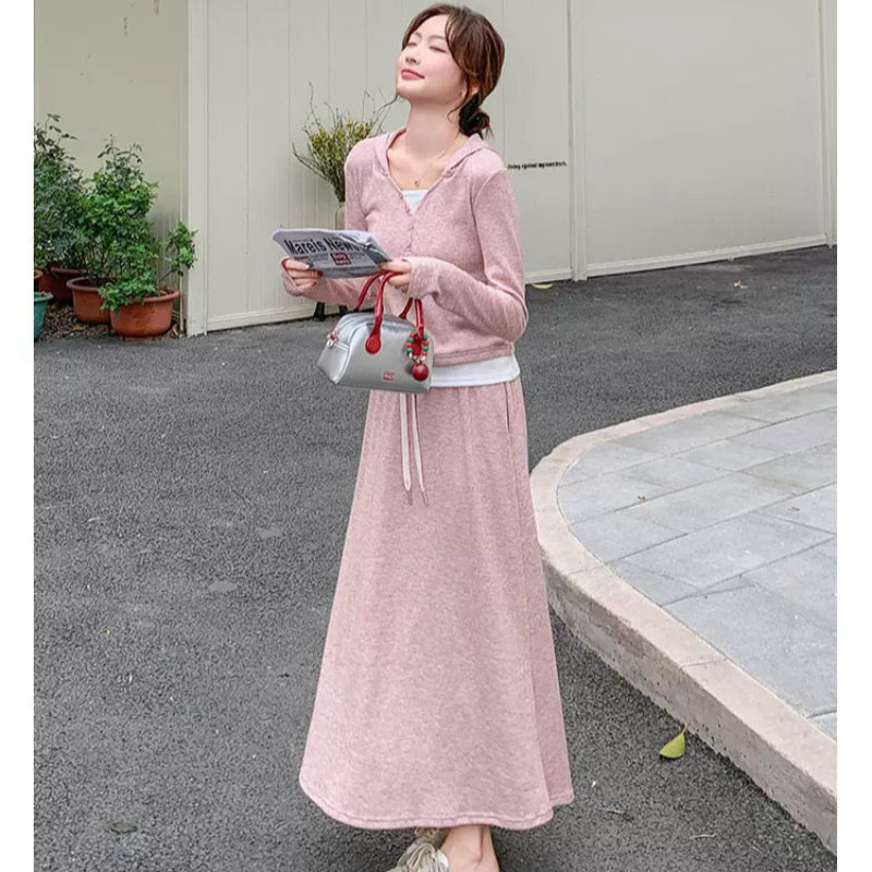 スウェットパーカー×スカートセットアップ