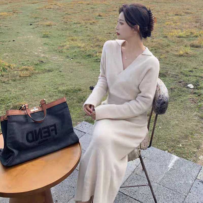 カシュクールニットワンピース