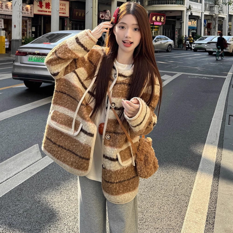 ノーカラーボアジャケット