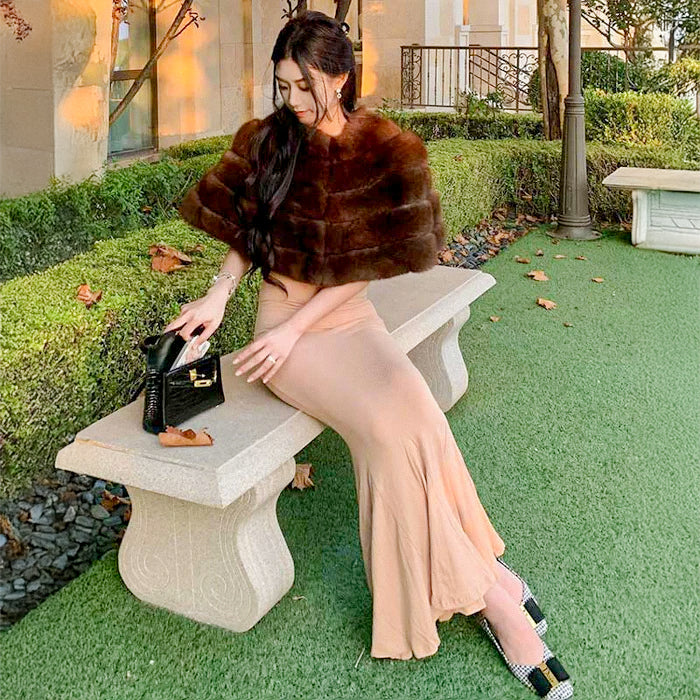 ダークブラウンファーケープ