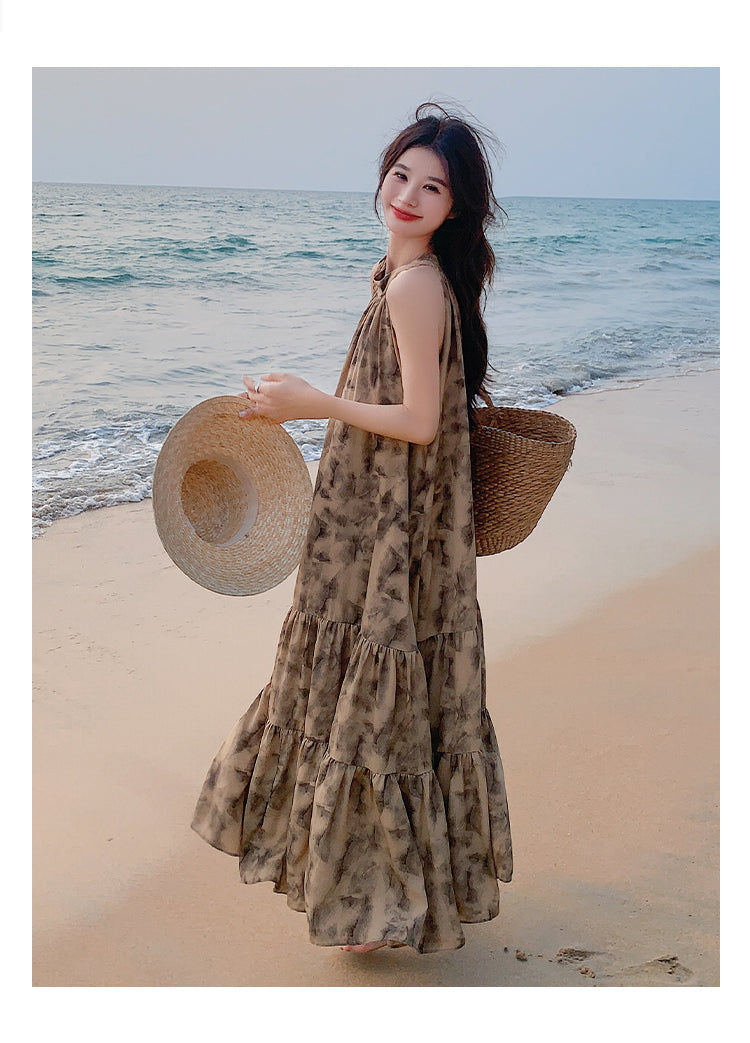 ホルターネックフラワーワンピース