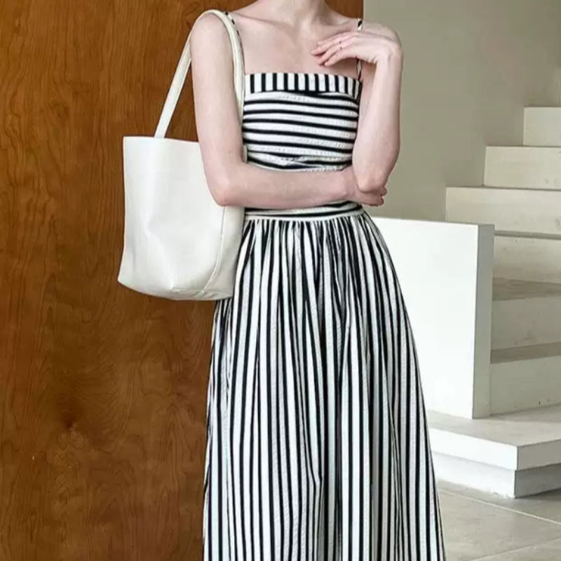 モノトーンストライプキャミソールワンピース
