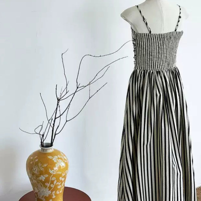 モノトーンストライプキャミソールワンピース
