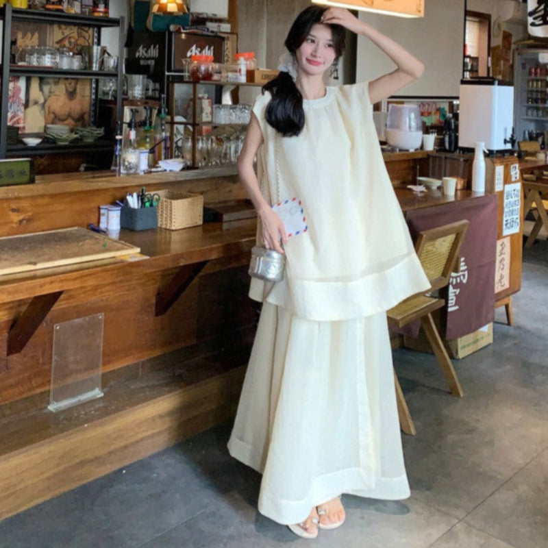 ノースリーブカットソー×ロングスカートスーツ