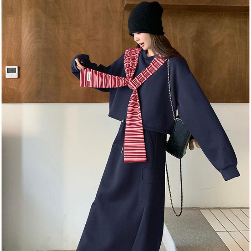 マフラーキャップ×ロゴトレーナー×スカート3点セット(2colors)