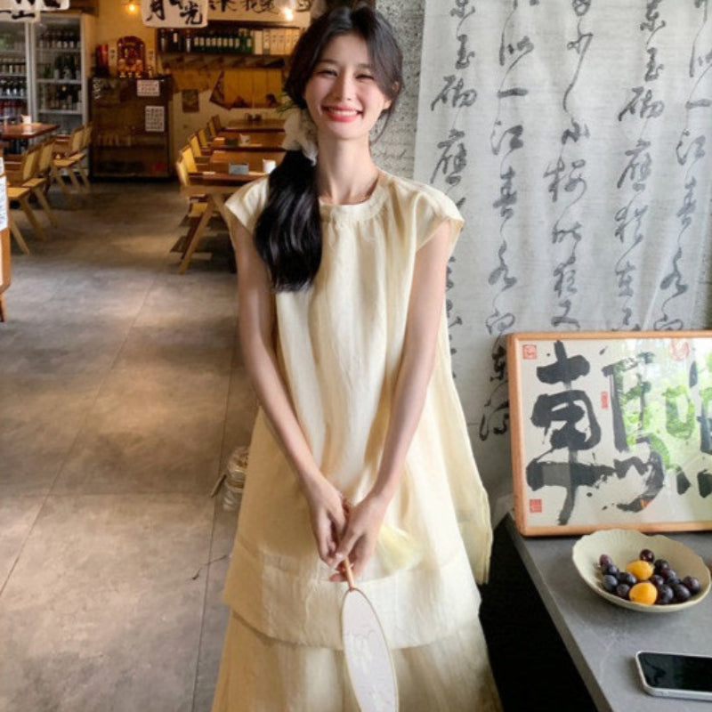 ノースリーブカットソー×ロングスカートスーツ