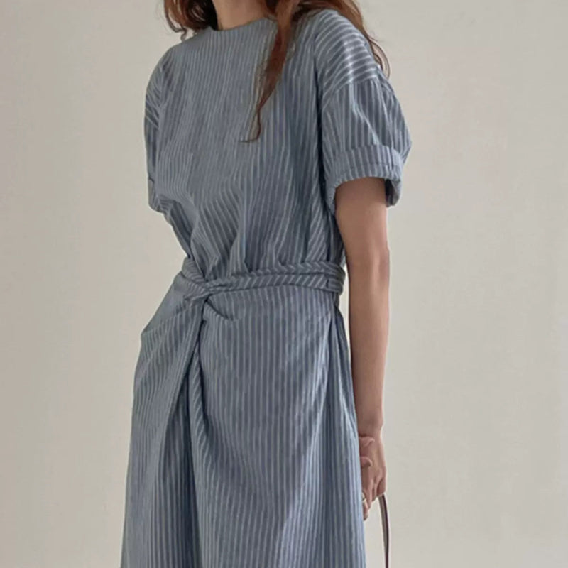 ツイストデザインストライプワンピース