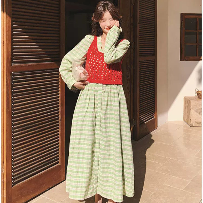 レースベスト×グリーンチェックワンピース