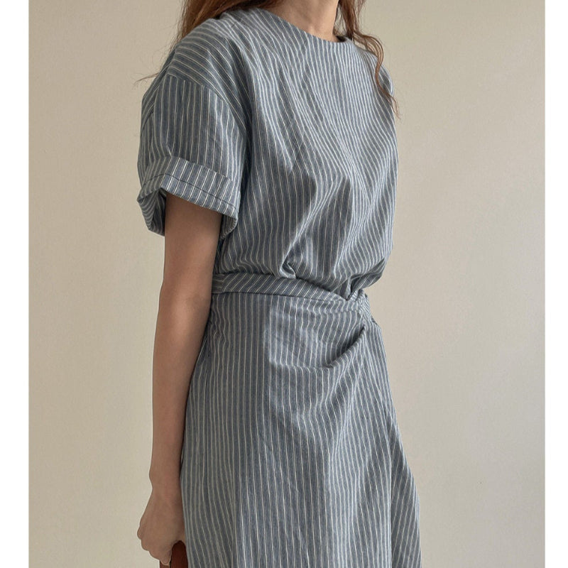 ツイストデザインストライプワンピース
