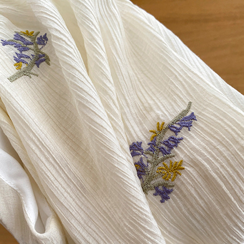 花柄刺繍ホルターロングワンピース