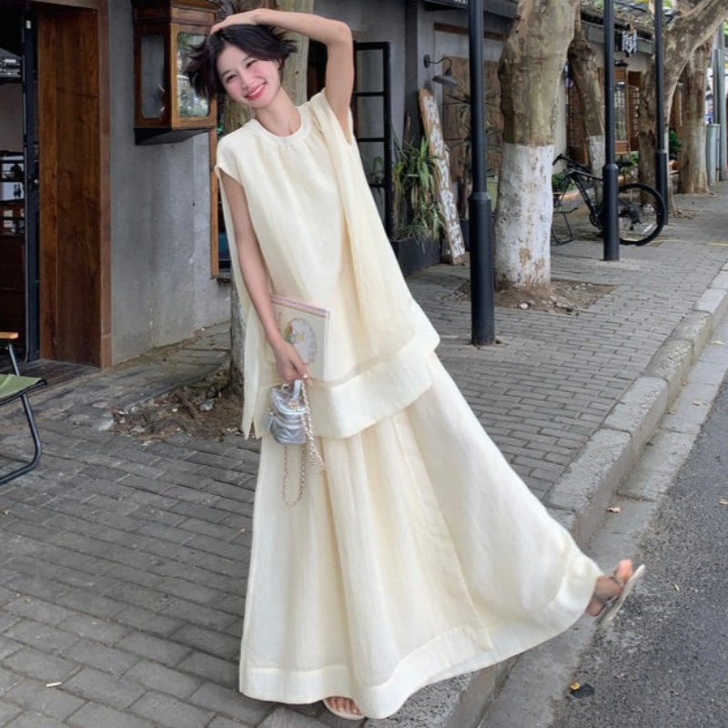 ノースリーブカットソー×ロングスカートスーツ