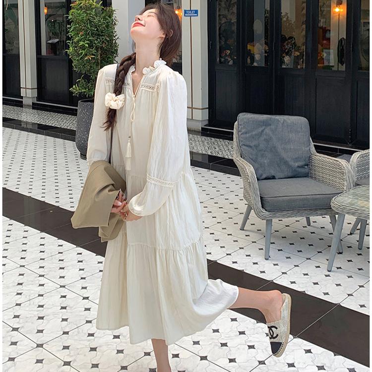 ショート丈ベスト×スタンドカラーワンピース