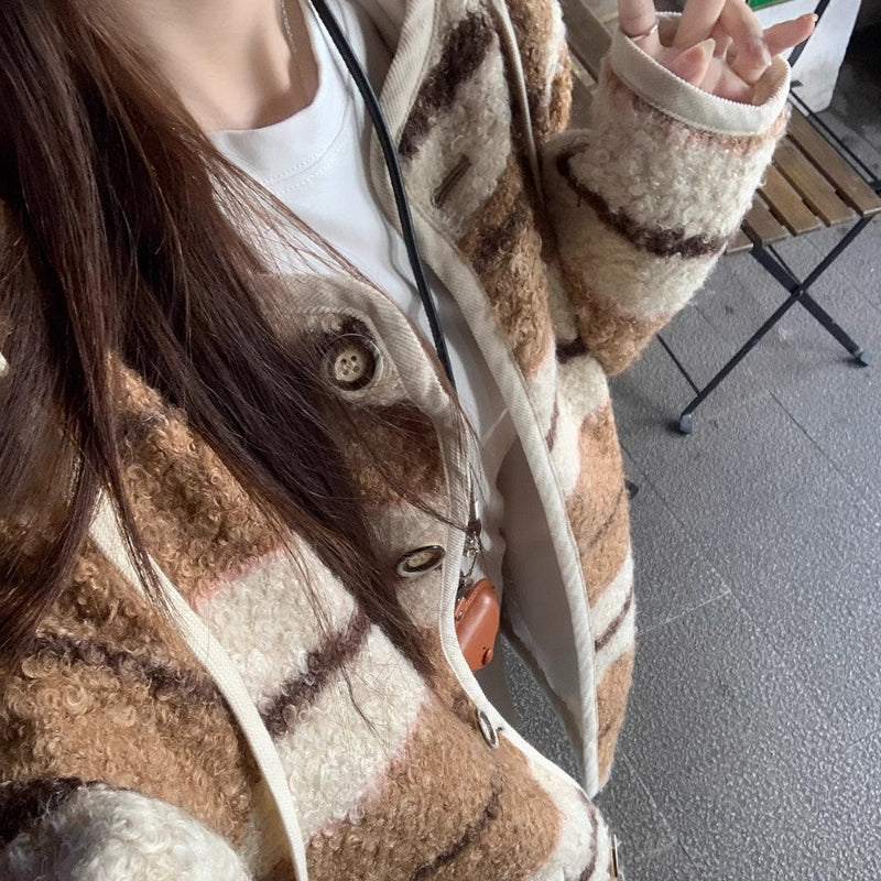 ノーカラーボアジャケット