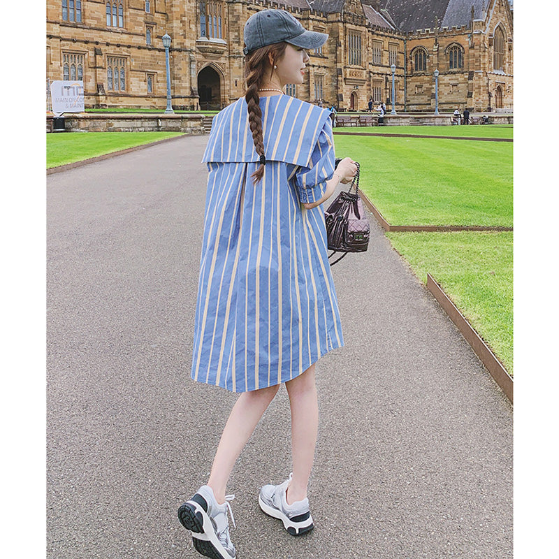 ビッグシルエットストライプケープ風ワンピース