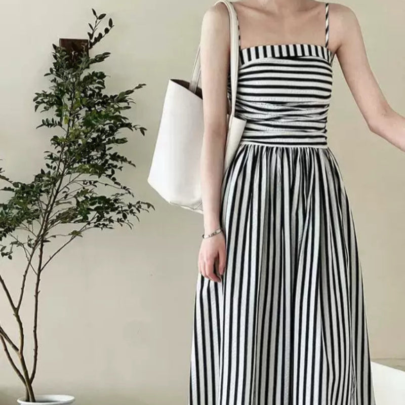 モノトーンストライプキャミソールワンピース