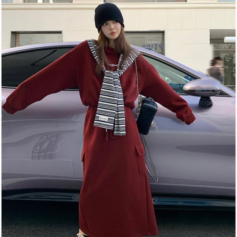 マフラーキャップ×ロゴトレーナー×スカート3点セット(2colors)