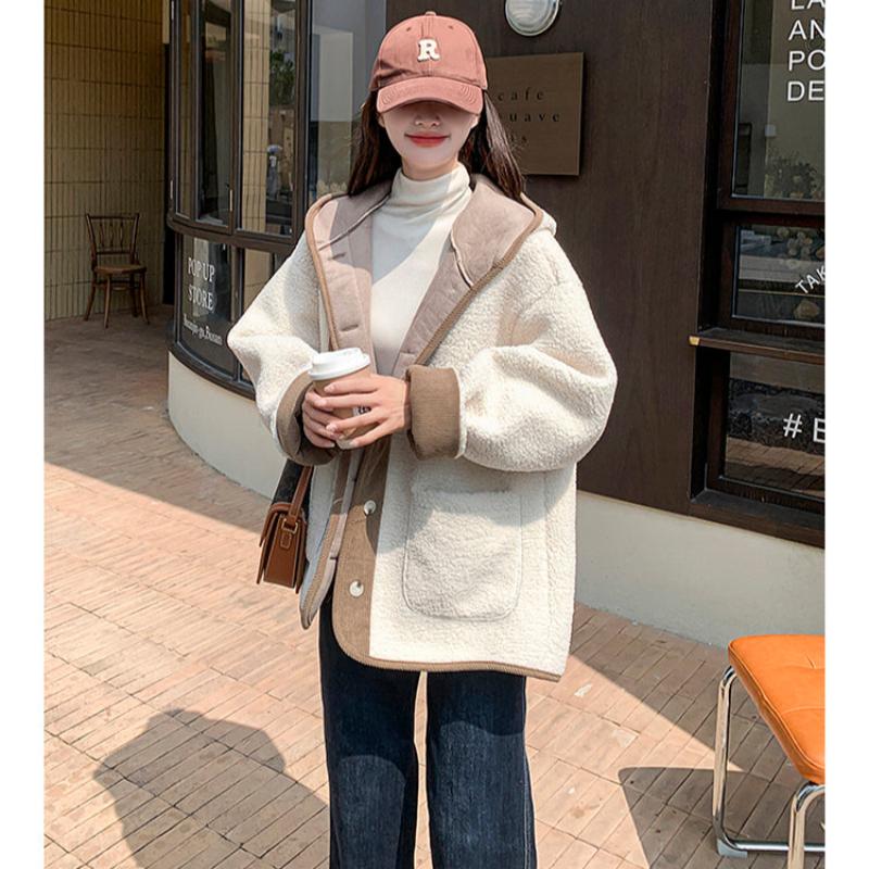 フード付きラムウールボアコート