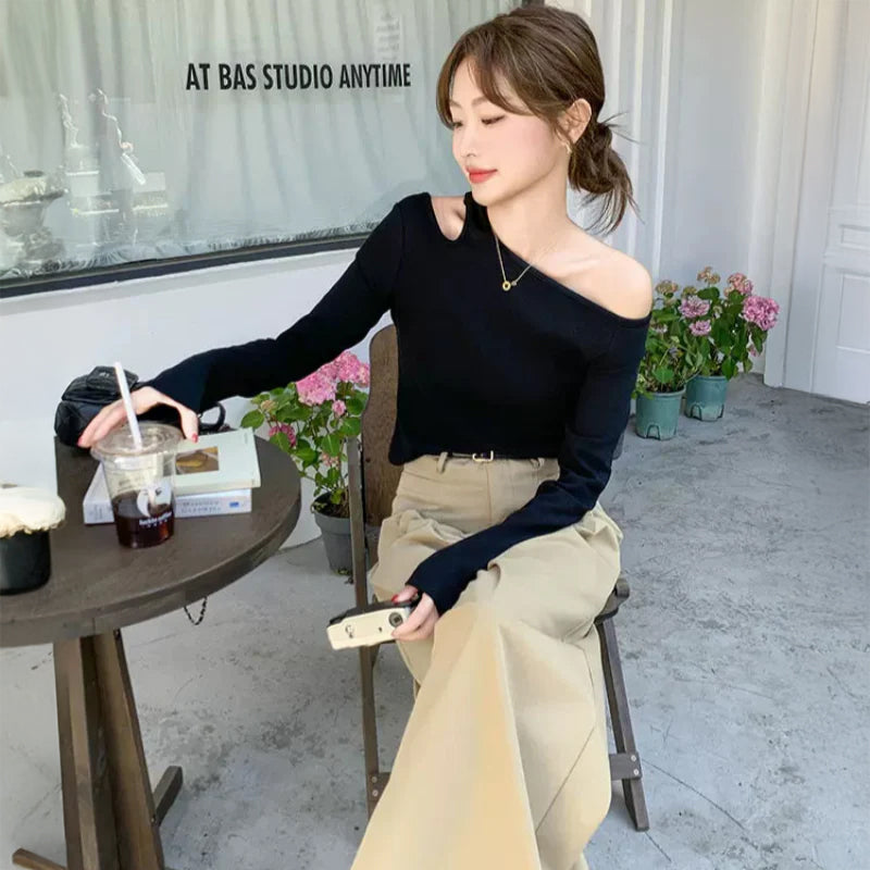 オフショルダーカットソー×ワイドレッグパンツコーデセット