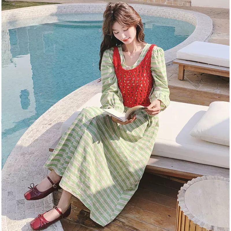 レースベスト×グリーンチェックワンピース