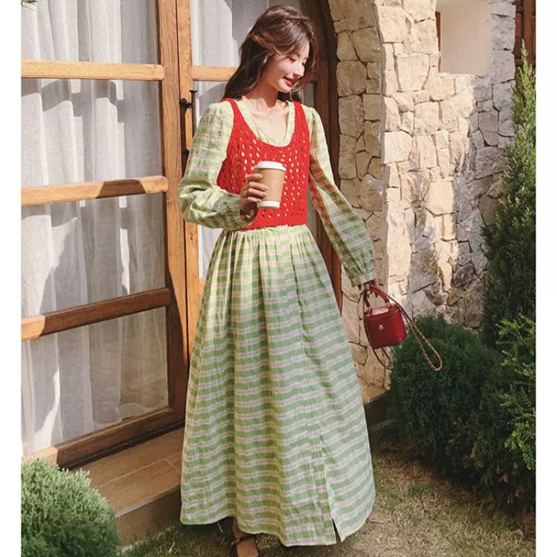 レースベスト×グリーンチェックワンピース