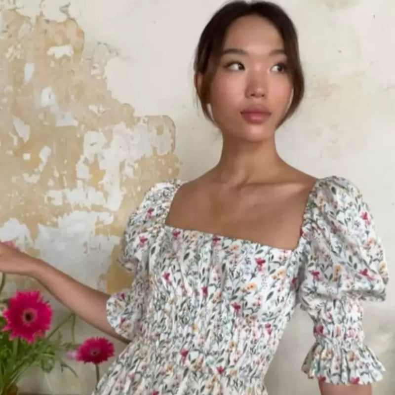 バックオープンフラワーロングワンピース