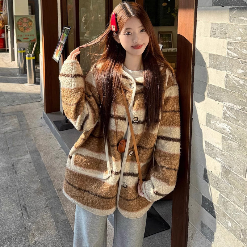 ノーカラーボアジャケット