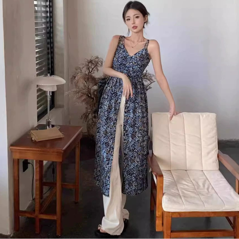 フロントスリットキャミソールワンピース