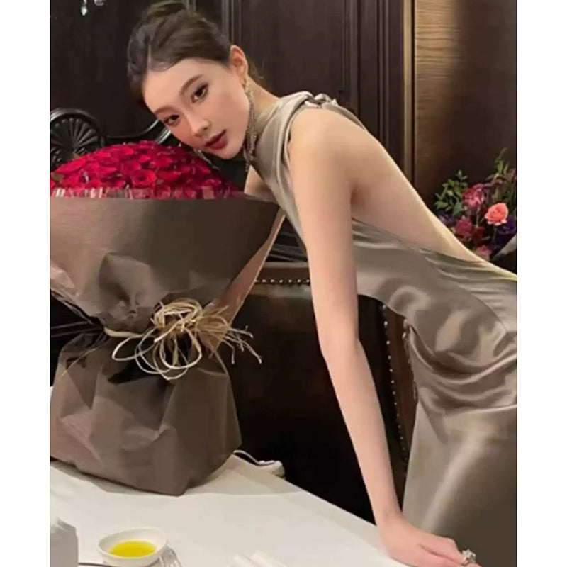 シャンパンゴールドホルタードレス