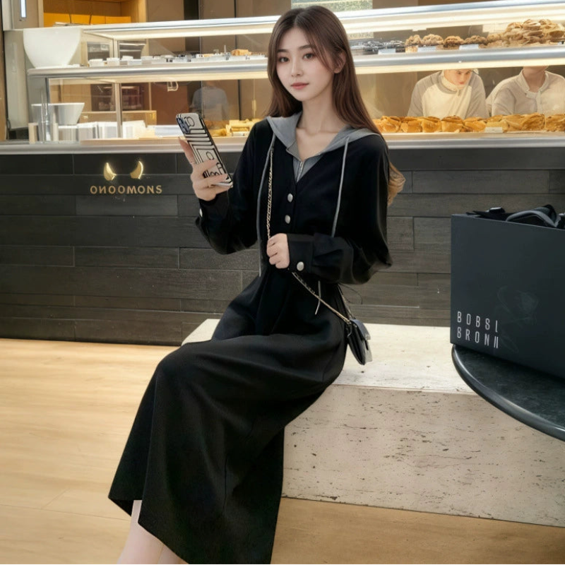 パーカーレイヤードニットワンピース