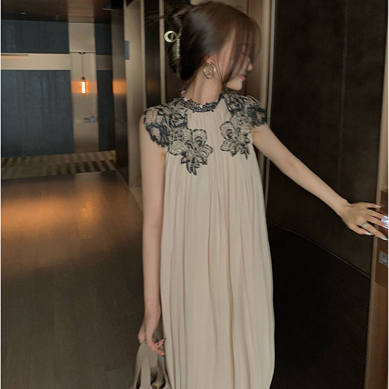 スリムドレープノースリーブワンピース