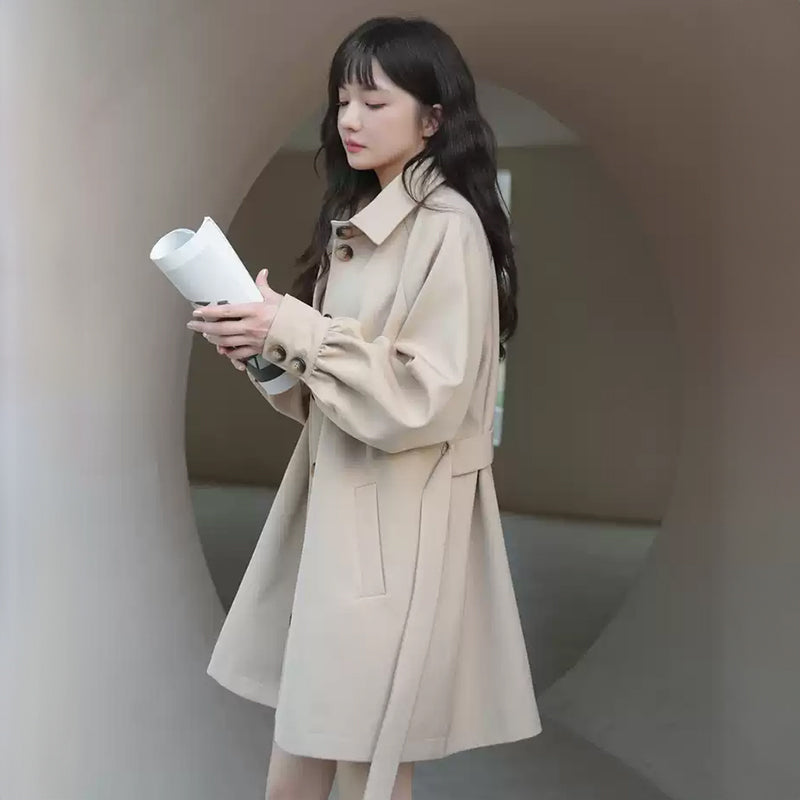 ミディ丈トレンチコート