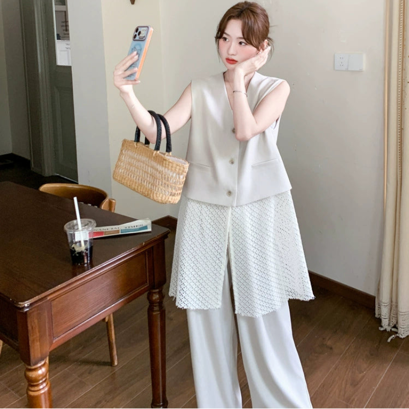レース切り替えベスト×パンツセットアップ