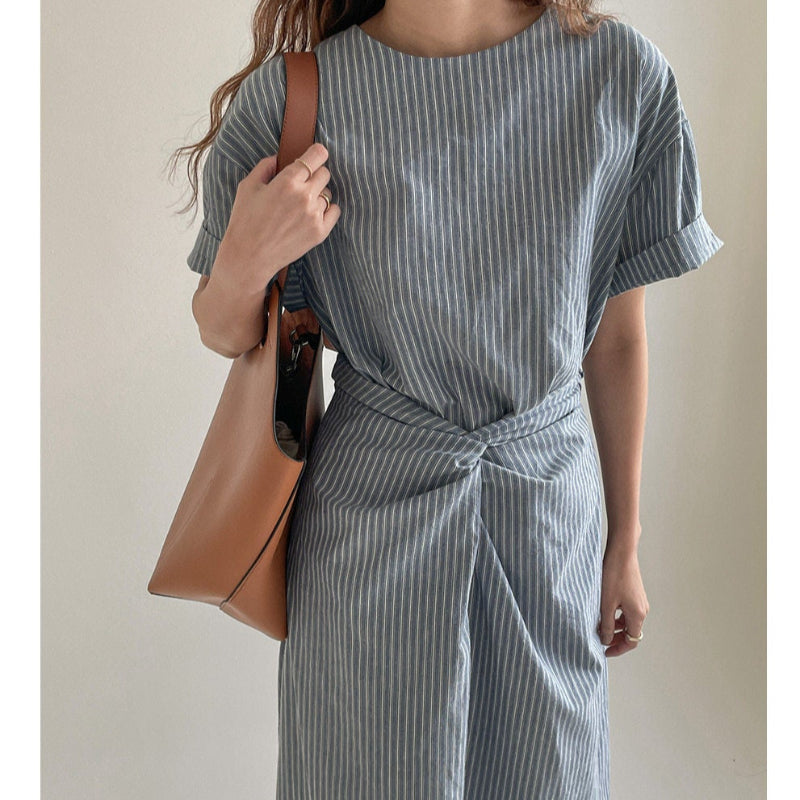 ツイストデザインストライプワンピース