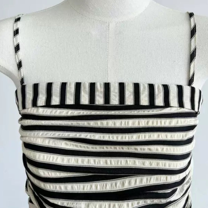 モノトーンストライプキャミソールワンピース