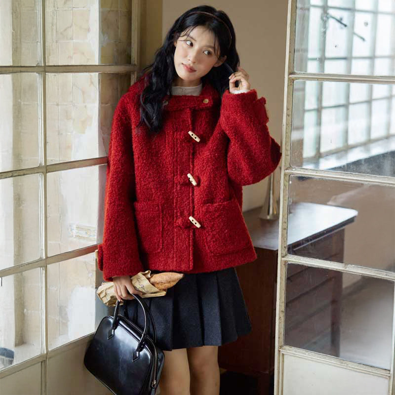 レッドボアショートダッフルコート