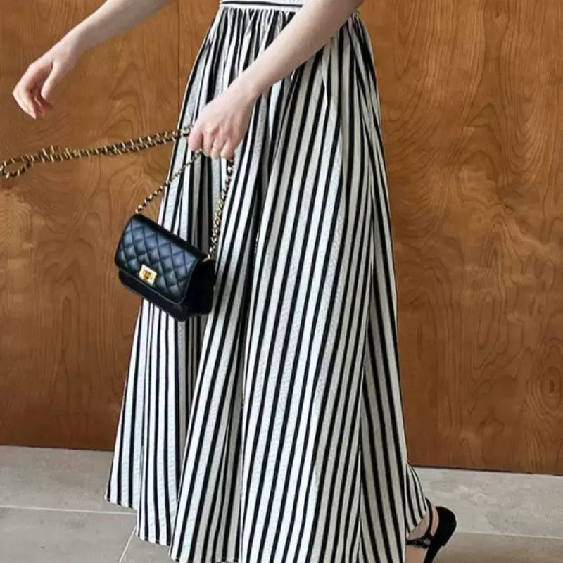 モノトーンストライプキャミソールワンピース