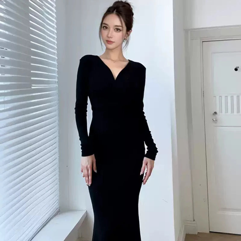 ブラックフィッシュテールドレス