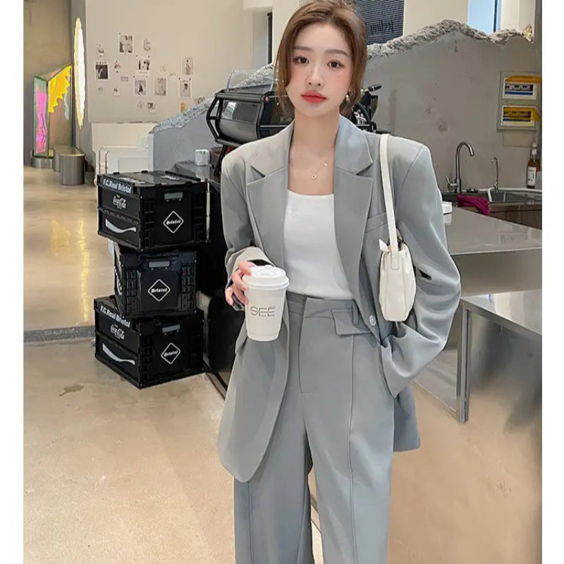 ソフトグレーワイドレッグパンツスーツ