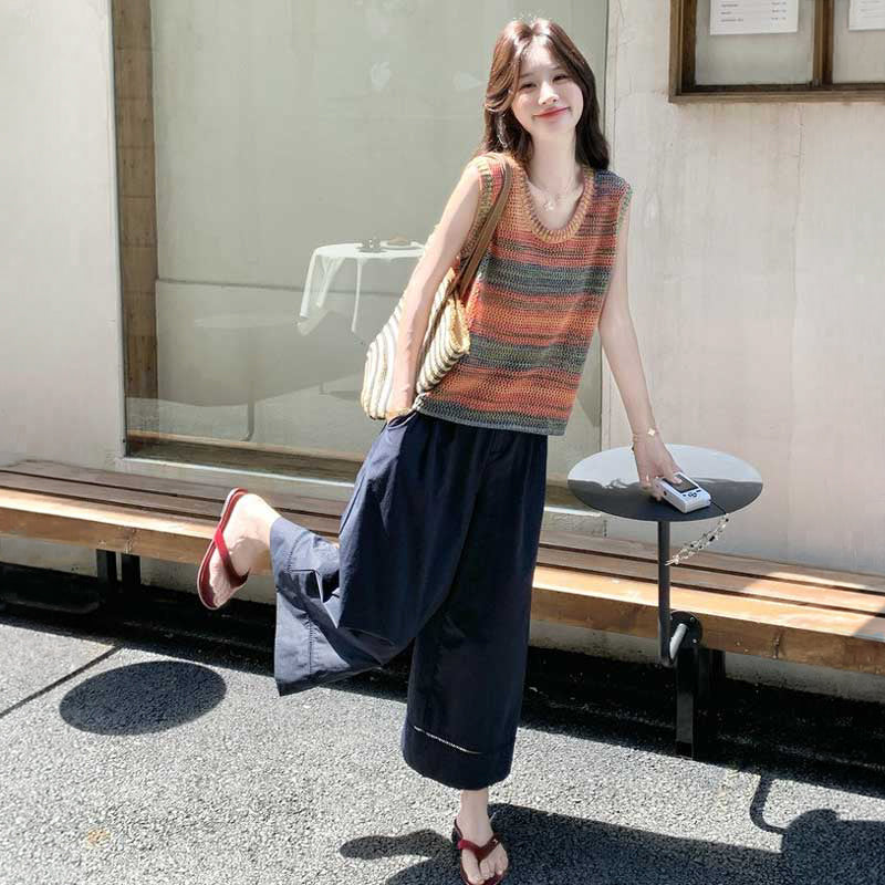 マルチボーダーニット×タックワイドパンツ