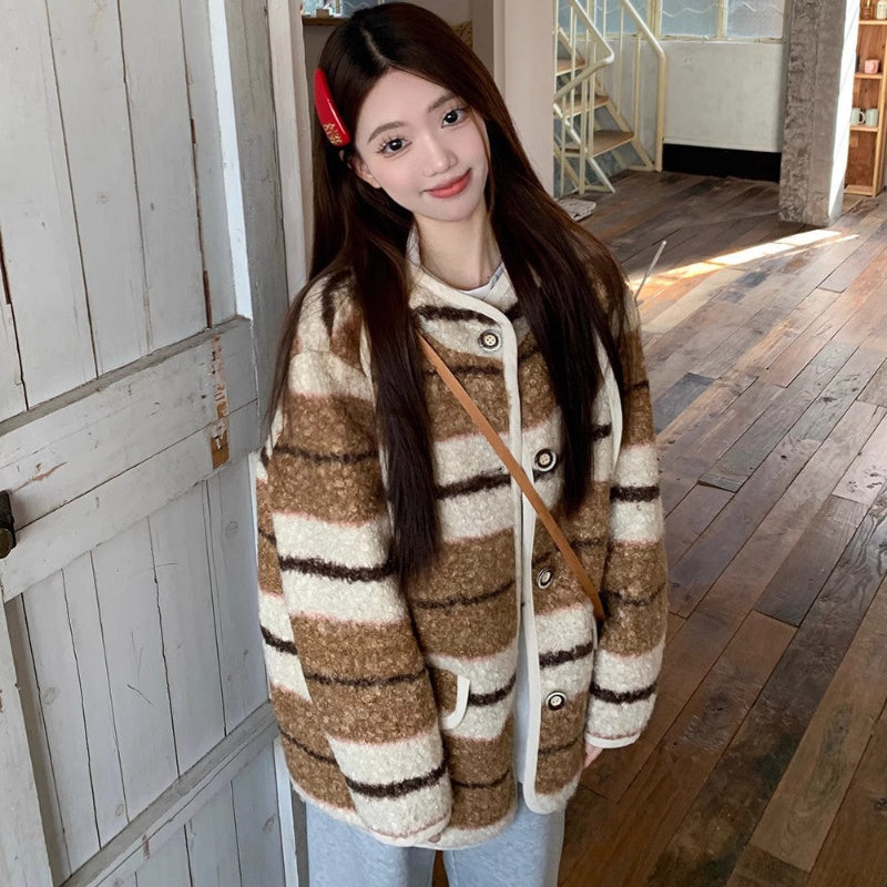 ノーカラーボアジャケット