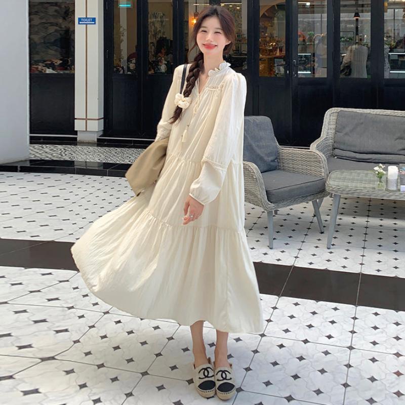 ショート丈ベスト×スタンドカラーワンピース