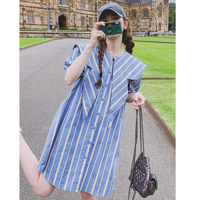 ビッグシルエットストライプケープ風ワンピース
