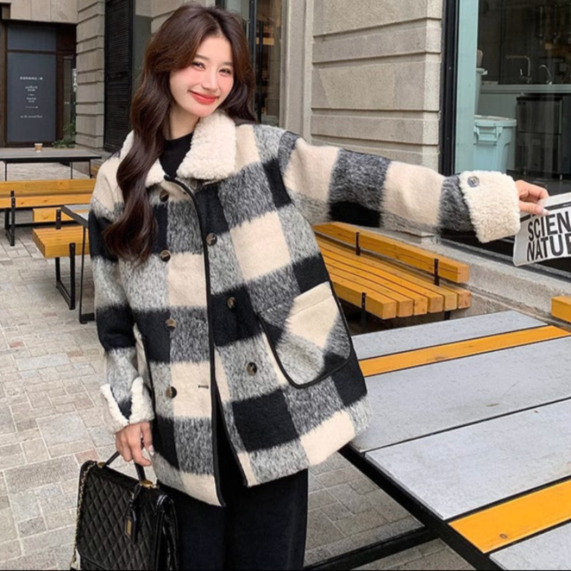 ブロックチェックチェスターコート (白・黒) 秋/冬/春 中綿入りで寒い