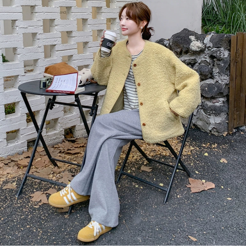 ノーカラーボアジャケット