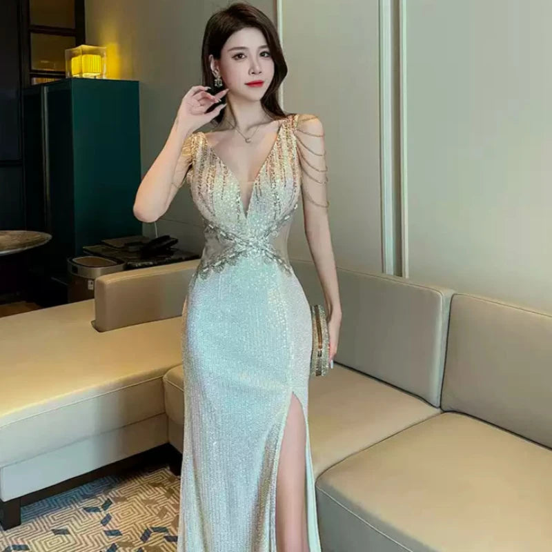 ラグジュアリーゴールドドレス