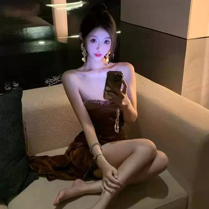 ビジューラインブラウンミニドレス