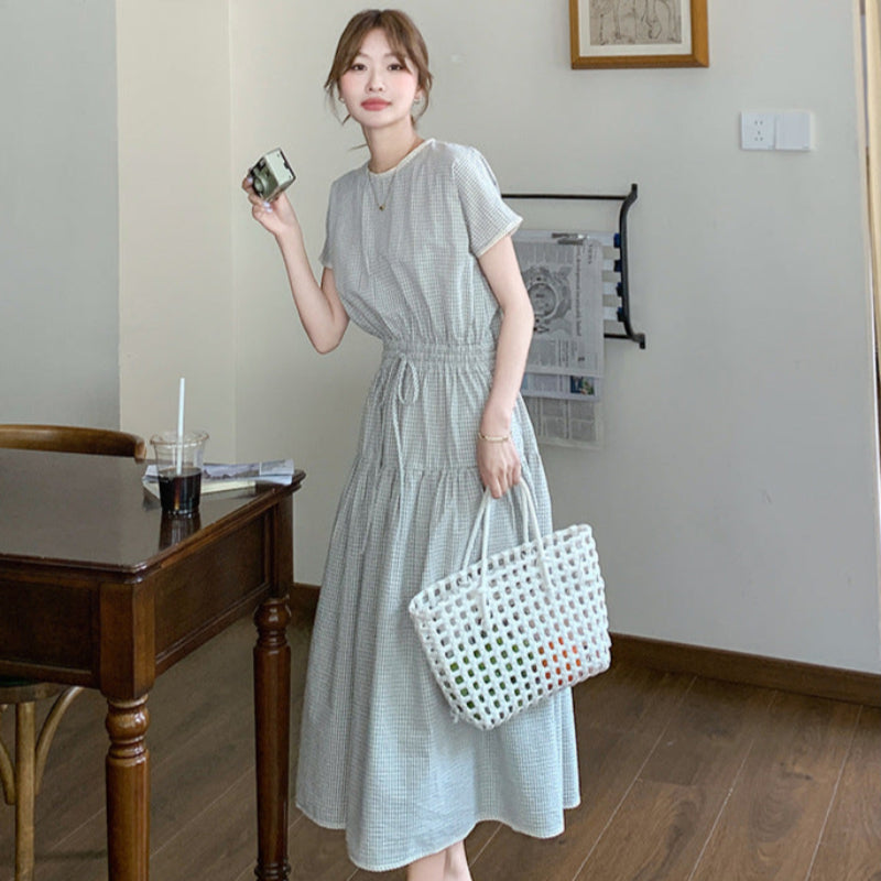 ライトグレーチェックドロストワンピース